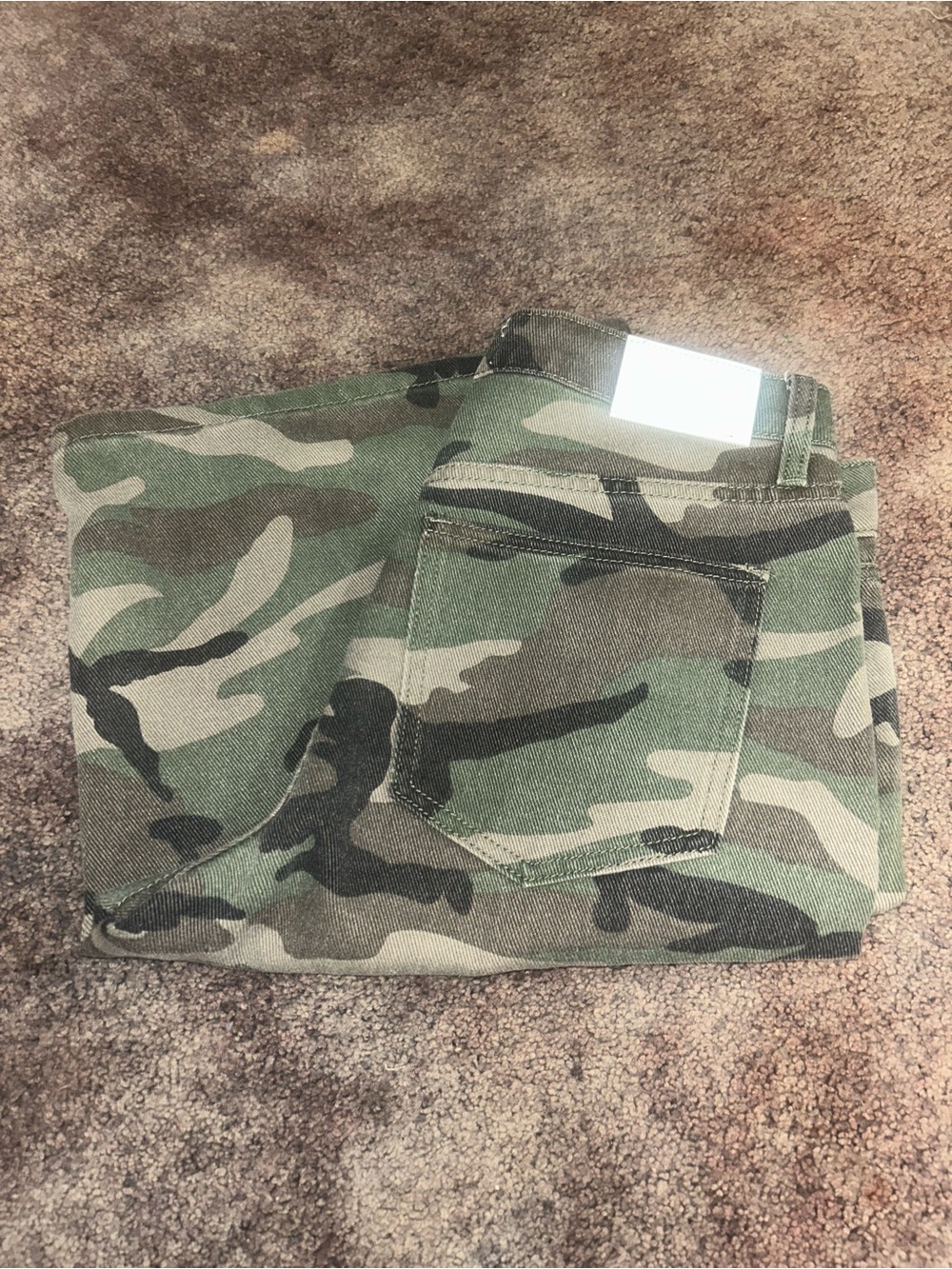 Women’s Cargo long board Shorts in Green Camo